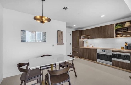 Downtown Miami Condo | Penthouse Vibes at Hotel 601 City Views & Style
