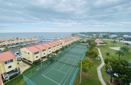 Plantation Key Condo | Penthouse view - Futura Yacht Club #604