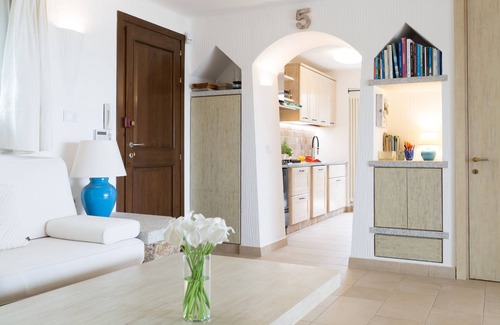 Golfo di Marinella Villa | Penthouse villa, on the beach, hydromassage bathtub, modern, housekeeper, Wi-FI
