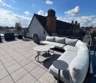 Kortrijk Apartment | Penthouse with awesome terrace and free parking