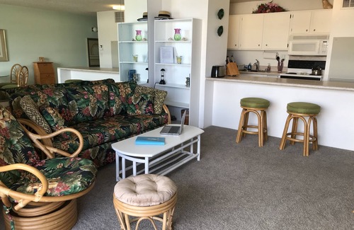 Kihei Condo | Penthouse with Great Garden And Ocean Views!