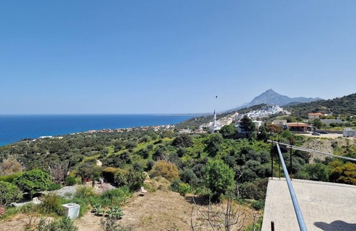 Esentepe House | penthouse with rooftop, 2 balcony ocean & mountain view pool beachfront BBQ wifi