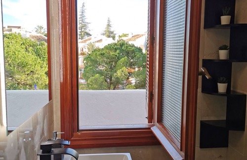 Marbella Apartment | Penthouse with spectacular terrace in Nueva Andalucía, between golf courses.