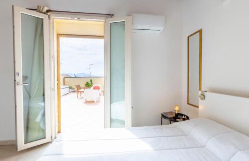 Historic Castle District Apartment | Penthouse with Terrace in historic centre