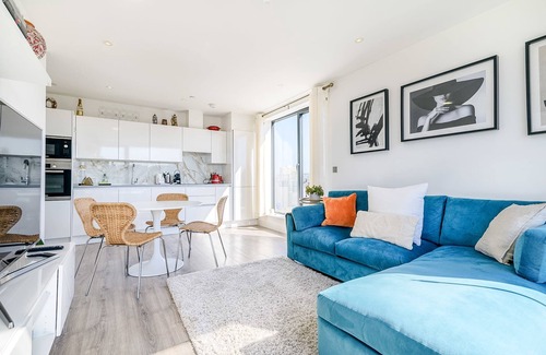 Wood Green Apartment | Penthouse With Views Of Alexandra Palace