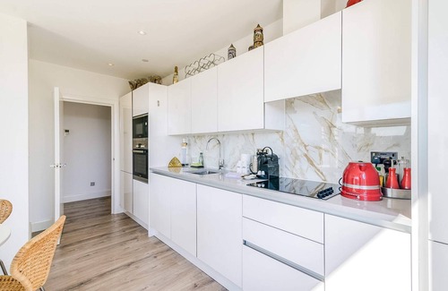 Wood Green Apartment | Penthouse With Views Of Alexandra Palace