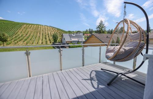 Auggen Apartment | Penthouse-Wohnung I 100 qm I Blick auf die Weinreben I Nespresso I EMMA Matratzen