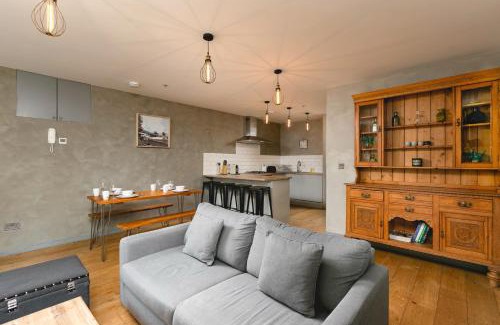 Golborne Apartment | PenthouseStays nr Notting Hill - Luxury 2 Bedroom King Bed Apartment - near Portobello Road