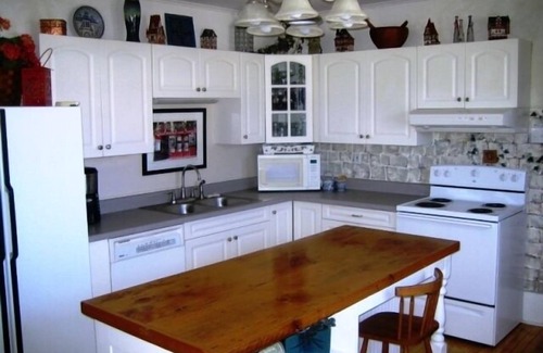 Pentwater Condo | Pentwater Village Condo overlooking the Village Green and gazebo.