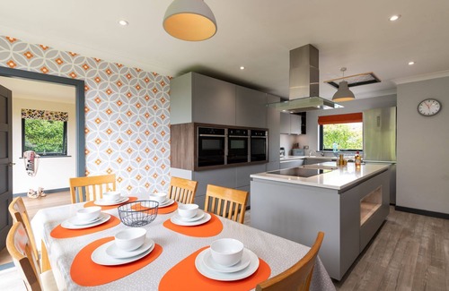 Llanfairpwllgwyngyll House | Penyrorsedd - Scenic holiday home