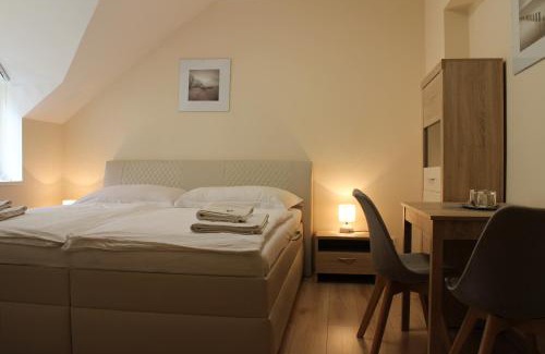 Hrinova House | Penzión *Anka