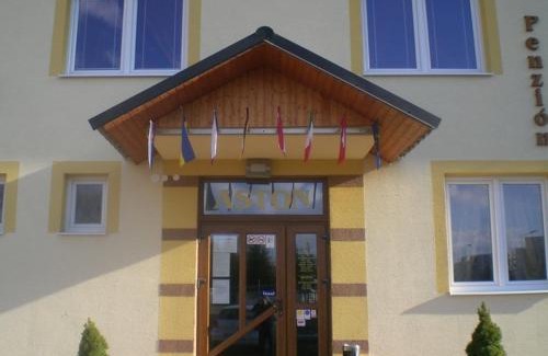 Humenne House | Penzión Aston