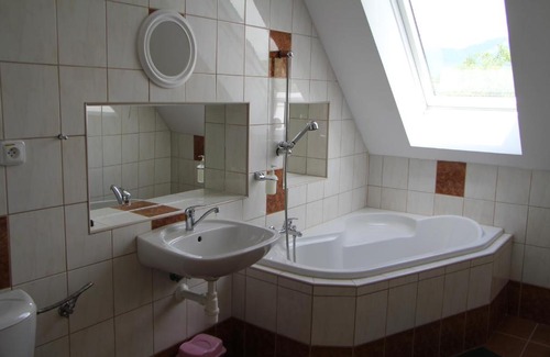 Liptovske Sliace House | Penzión BREJK