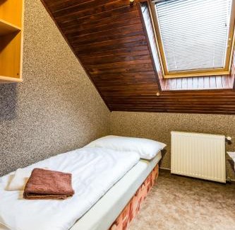 Senec House | Penzion Škorpión