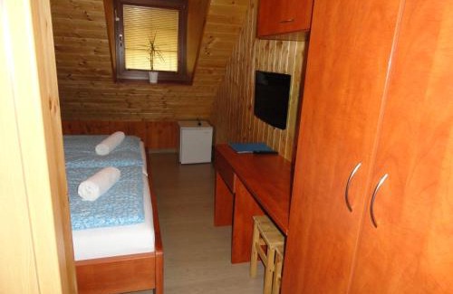 Zar House | Penzion Žumberk