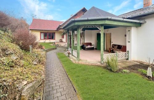Starovice House | Penzion Na Třeťasu s vinným sklepem