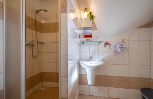 Rajecke Teplice House | Penzion Raj
