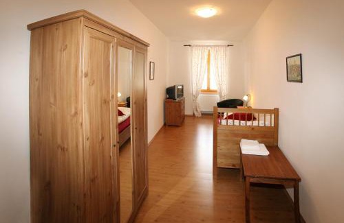 Domazlice House | Penzion U Chodskeho Hradu