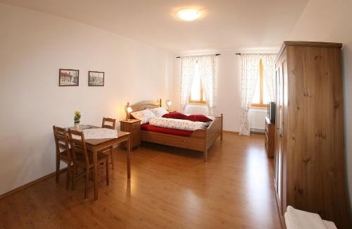 Domazlice House | Penzion U Chodskeho Hradu