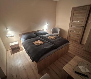 Lackovce House | Penzion u Tučňaka