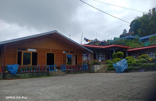 Rishop House | Peon Tar Home stay & Twin Inn restaurant