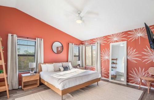 Peoria House | Peoria Paradise Sportscourt Heated Pool Gameroom