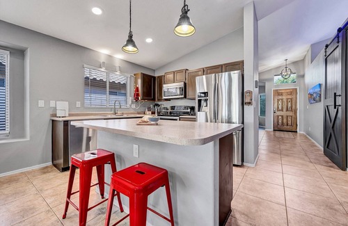 Peoria House | Peoria-Private Swimming Pool-Shuffleboard Table, Foosball, Pool Table, Ping-Pong