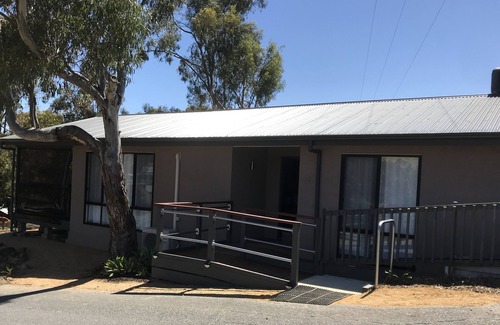 Second Valley House | Pepper's Place - Modern Holiday House - Great for Families - Wheelchair Friendly