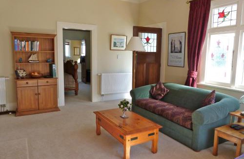 Nelson Bed & Breakfast | Peppertree Bed & Breakfast