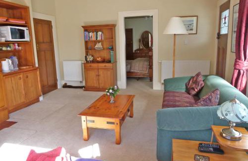 Nelson Bed & Breakfast | Peppertree Bed & Breakfast