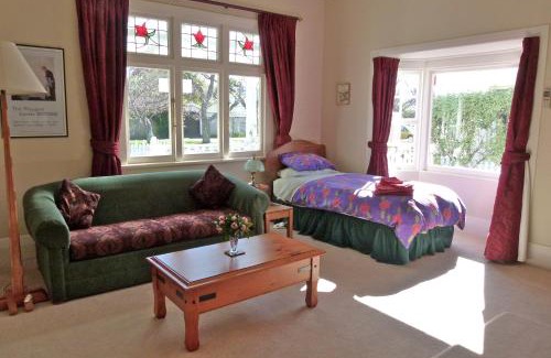 Nelson Bed & Breakfast | Peppertree Bed & Breakfast