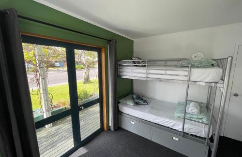 Paihia Hostel | Peppertree Lodge