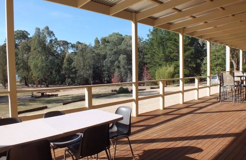 Bonnie Doon House | Peppin Pines Retreat - Bonnie Doon where Lakeside meets the Country