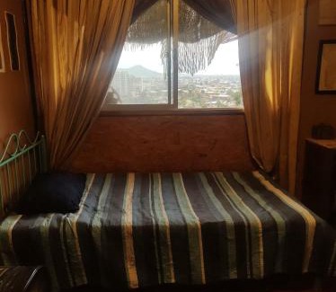 Lo Contador Bed & Breakfast | PEQUEÑOVALPO hillside homestay