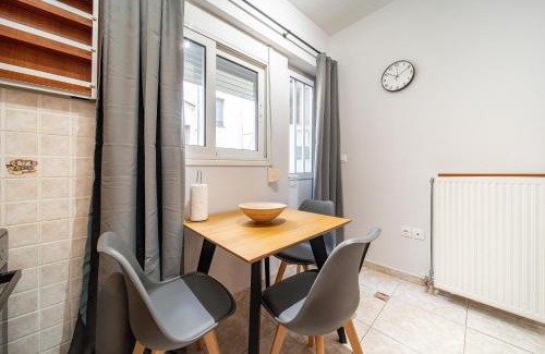 Agios Panteleimonas Apartment | Per56 by Smart Cozy Suites - Right next to the metro - Parking - Available 24hr