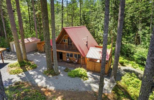 Paradise Estates House | Perch - Antler House
