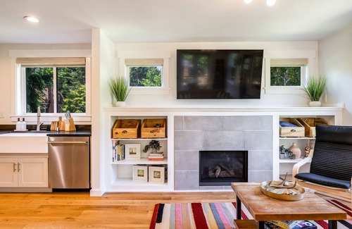 North Beach/Blue Ridge House | Perch - Ballard Delight: Great Ballard location! 2 Spacious Houses w/parking