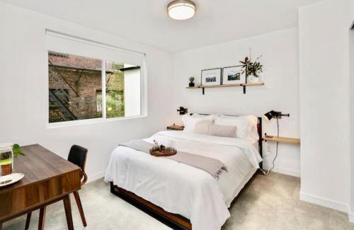 Broadway House | Perch - Capitol Luxe Eight