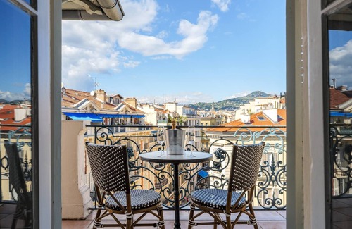 Centre Ville-Gare Apartment | Perch in the heart of Nice
