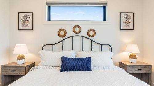 West Bellevue House | Perch - Private Room in Shared Home: Dune