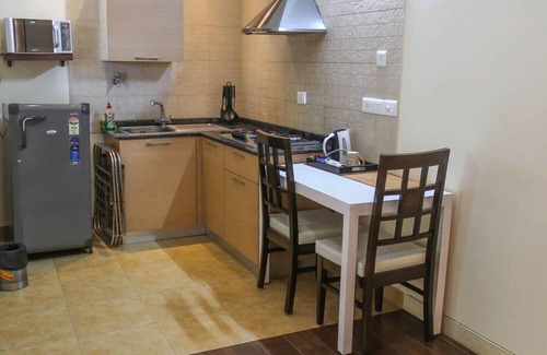 Sector 40 Apartment | Perch Service Apartment- Sector 40