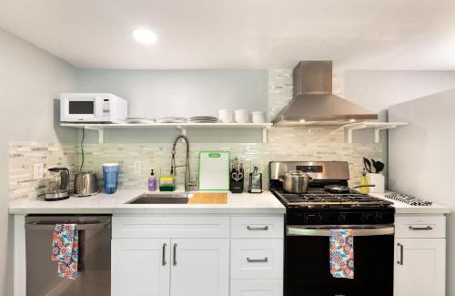 Wallingford Apartment | Perch - The Farmhouse B