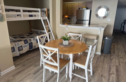 Ono Island Condo | Perdido Sun Sleeps 6 Gulf Front 4th Floor/indoor&outdoor pool