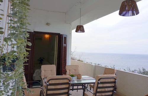 Perdhika Apartment | Perdika Bayview House