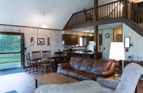 Branch Cabin | Pere Marquette River Fishing Cabin 1