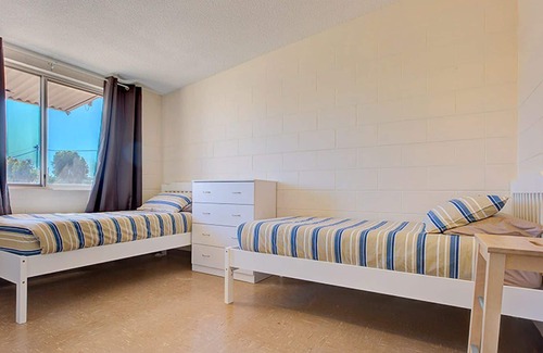 Exmouth House | Perentie - Cheap and Cheerful. Loads of parking for your next fishing trip!
