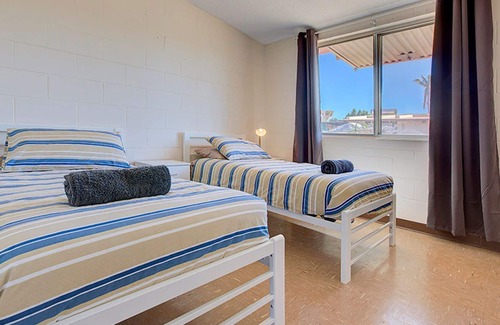 Exmouth House | Perentie - Cheap and Cheerful. Loads of parking for your next fishing trip!