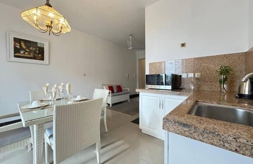 Pereybere Apartment | Pereybere Beachside Residence