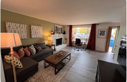 Walnut Creek House | Perfect 2-bedroom house with AC in Walnut Creek