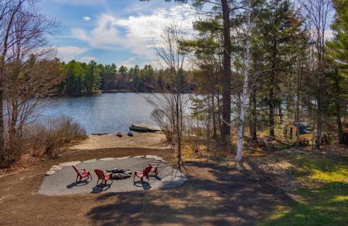 The Archipelago House | Perfect 3 bedroom waterfront muskoka cottage